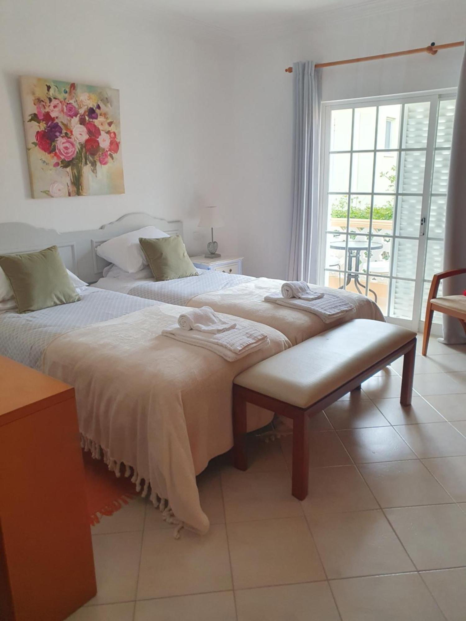 Vila Apartamentos Estrela Lagos Ruang foto